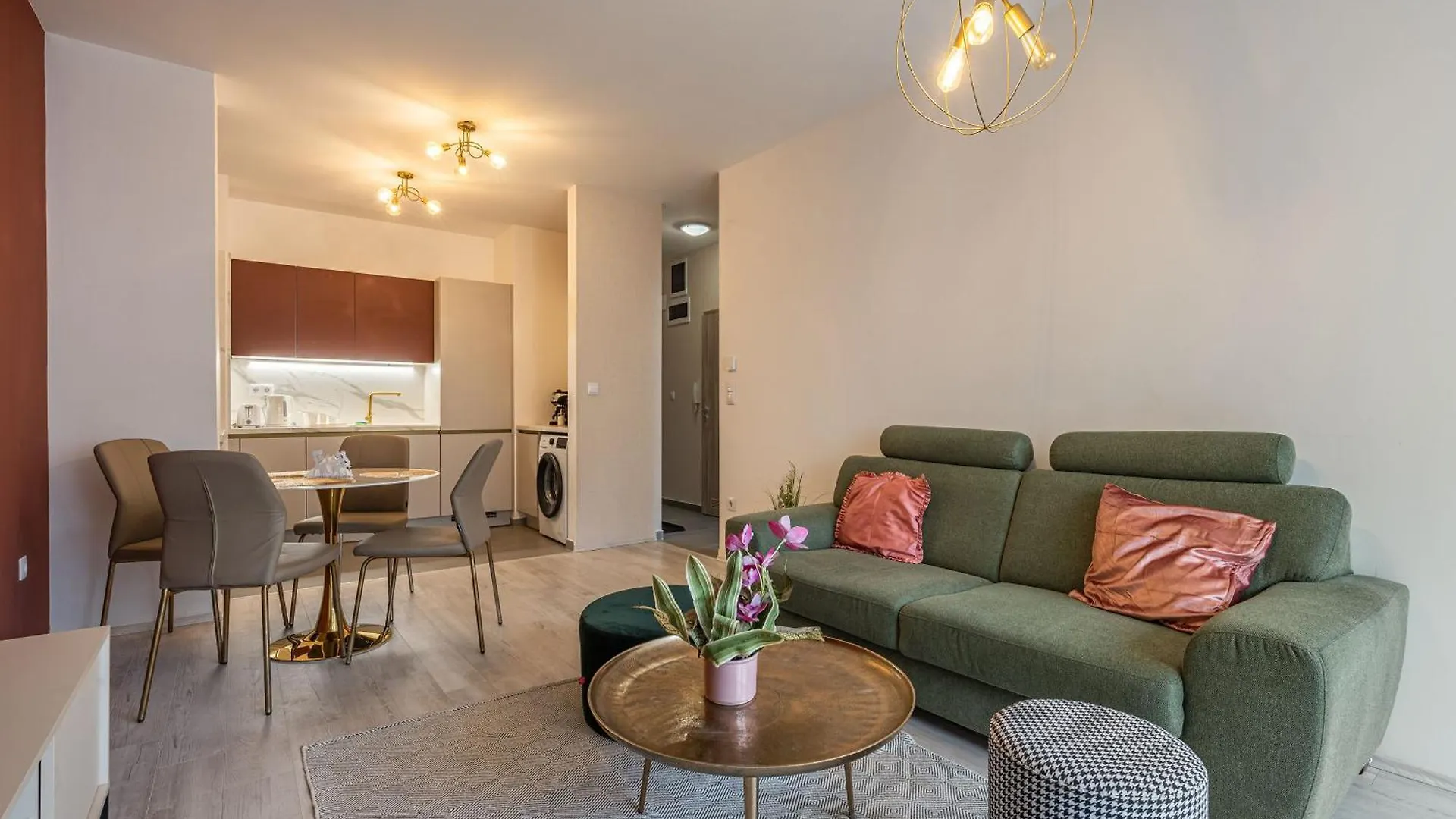 Apartmán Condo With Garage And Balcony In City Center Budapešť