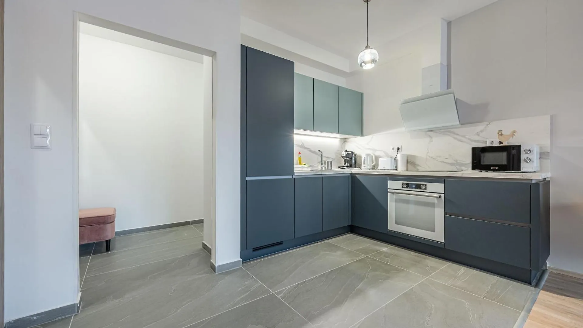 Apartment Condo With Garage And Balcony In City Center Budapest