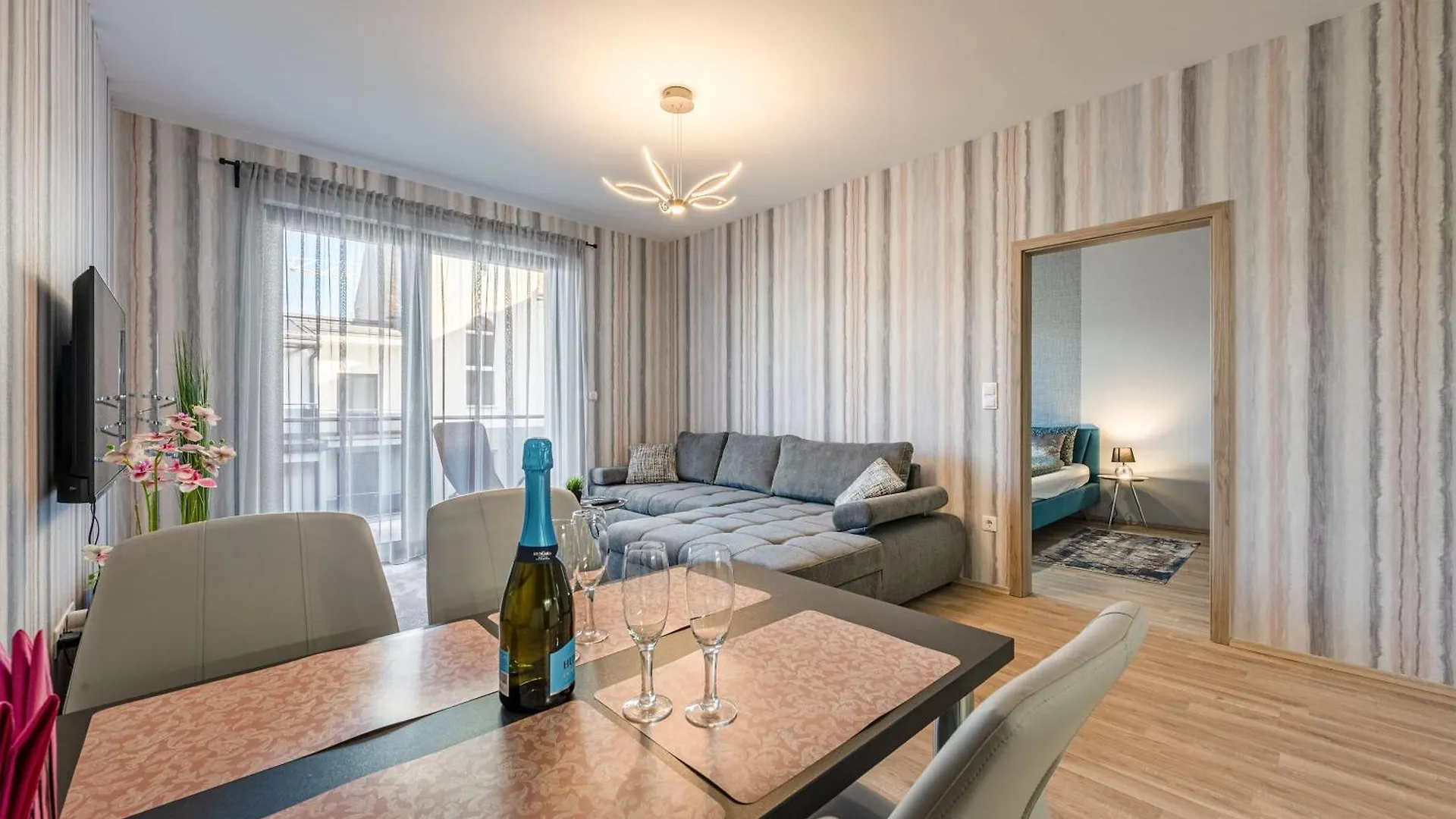 Condo With Garage And Balcony In City Center Budapest 0*,  Hungary